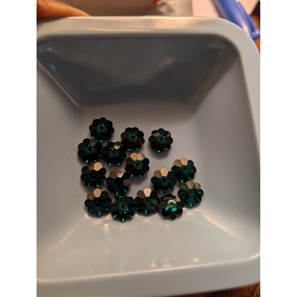Swarovski Crystals 3700 10mm Emerald (Foiled) Margaritas